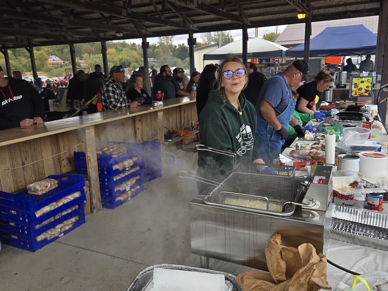 /pictures/Car Show_2025/20251011_122953(0).jpg